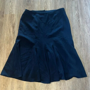 Jones New York Black A Line Style Skirt with Doible Layer. Size 16